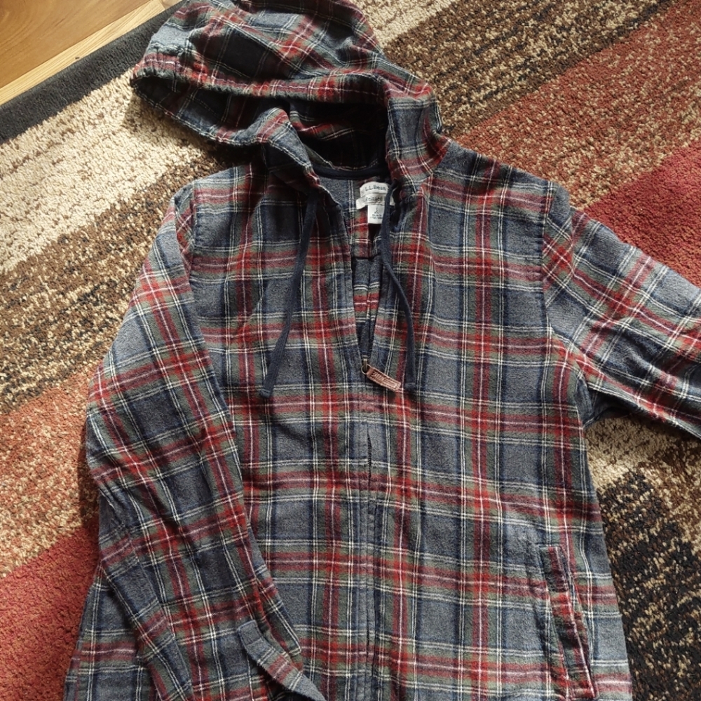 LL Bean Flannel Relaxed Zip Hoodie, Gray Stewart Tartan Pattern,Size Small,